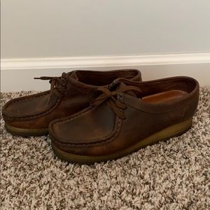 Women’s Clark’s low top Wallabees